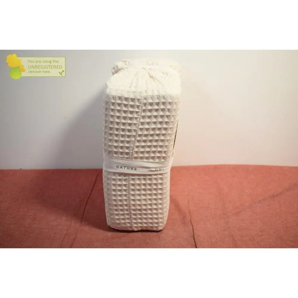 Gathre Ivory Scallop Waffle Quilt Set Twin
